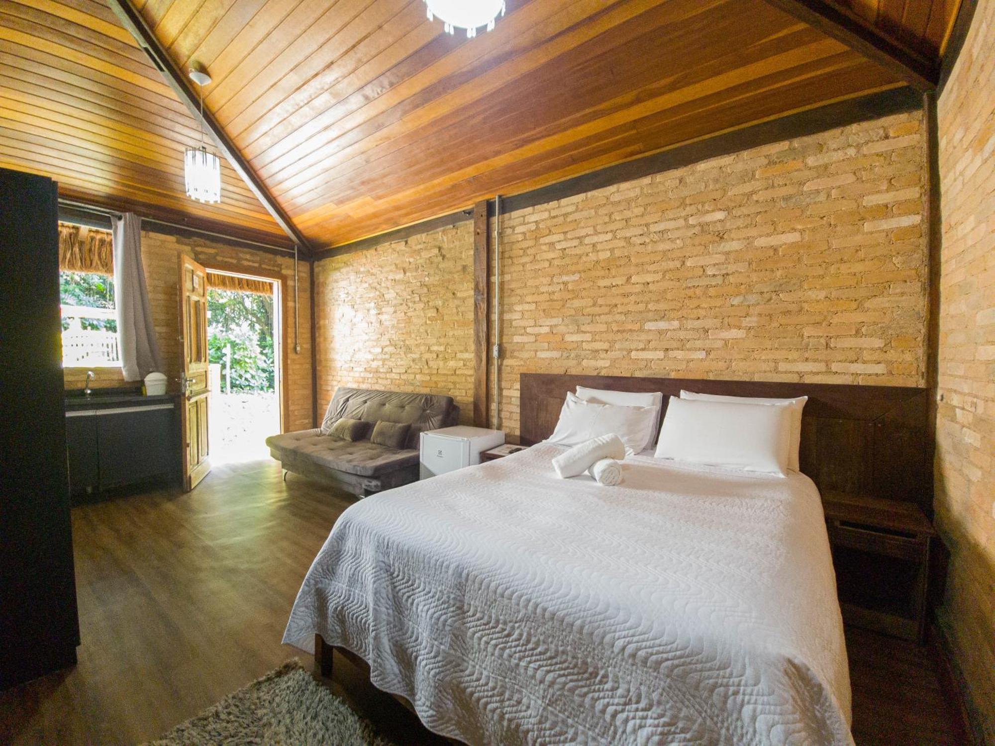 Superior Chalet,1572755432:JPEG